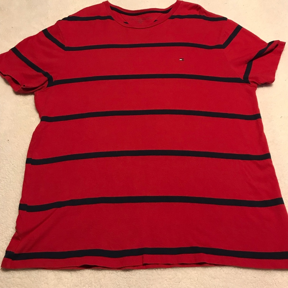 Men’s large red and navy Tommy Hilfiger T-shirt